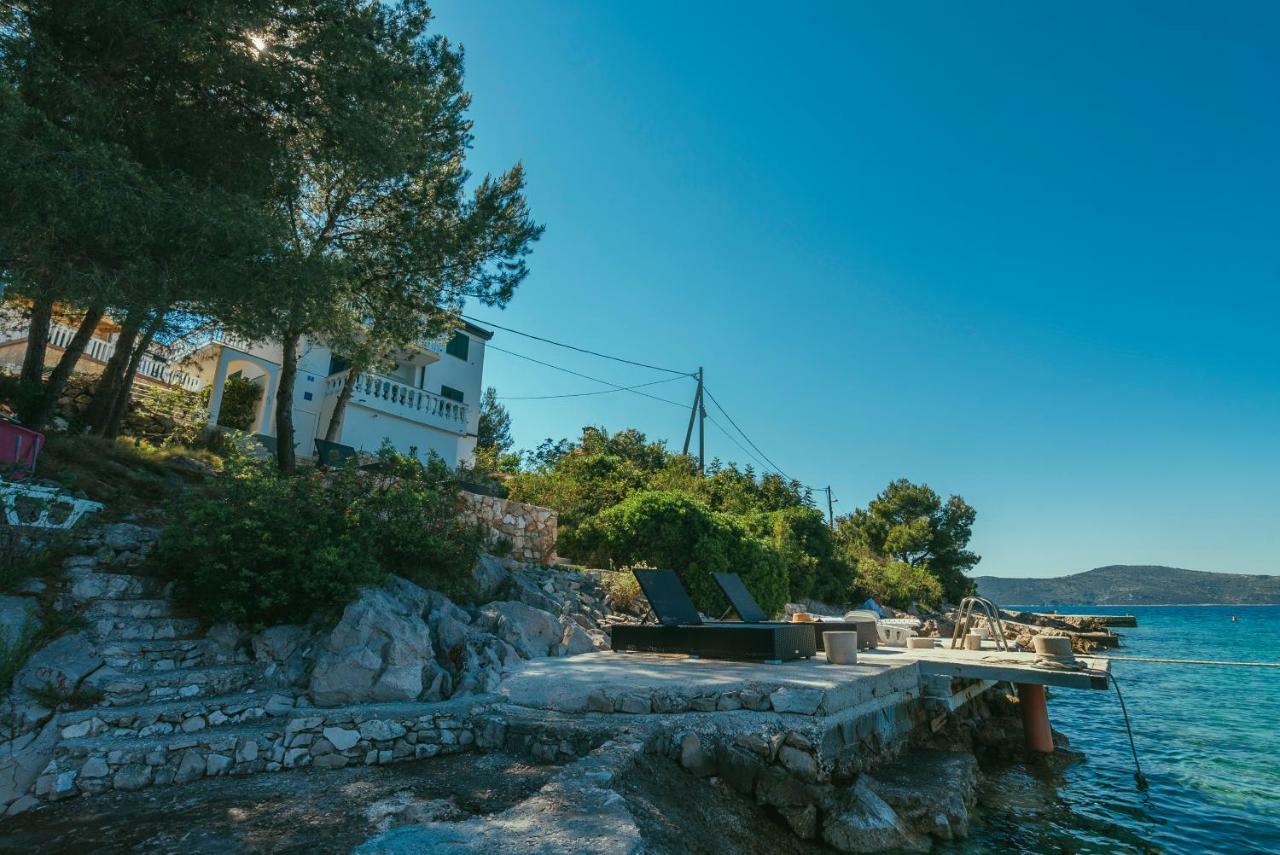 Villa Relax Великі-Дрвеник Екстер'єр фото